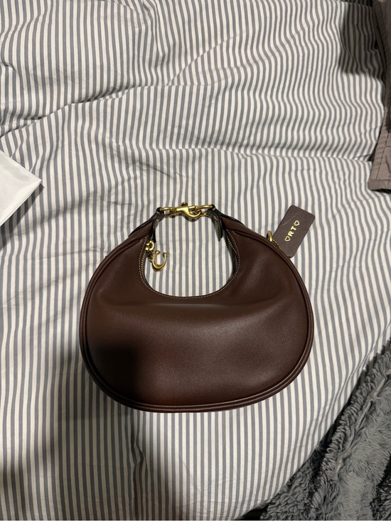Coach Handbags - Coach Jonie 22 maple